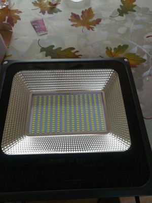 ไฟ LED flood light ชนิดไฟ DC ขนาดแรงดัน 12-85 Volt (ขนาด 100 w)