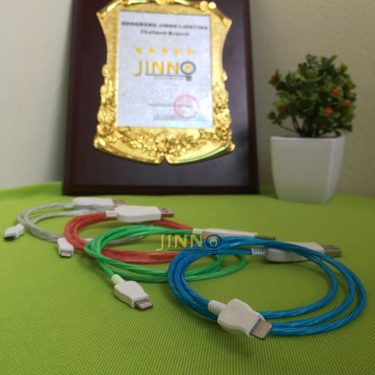 สายชาร์จ led ไอโฟน / LED cable lightning (Iphone 5/5s/6/6s/Ipad2/Ipad3/Ipad4)