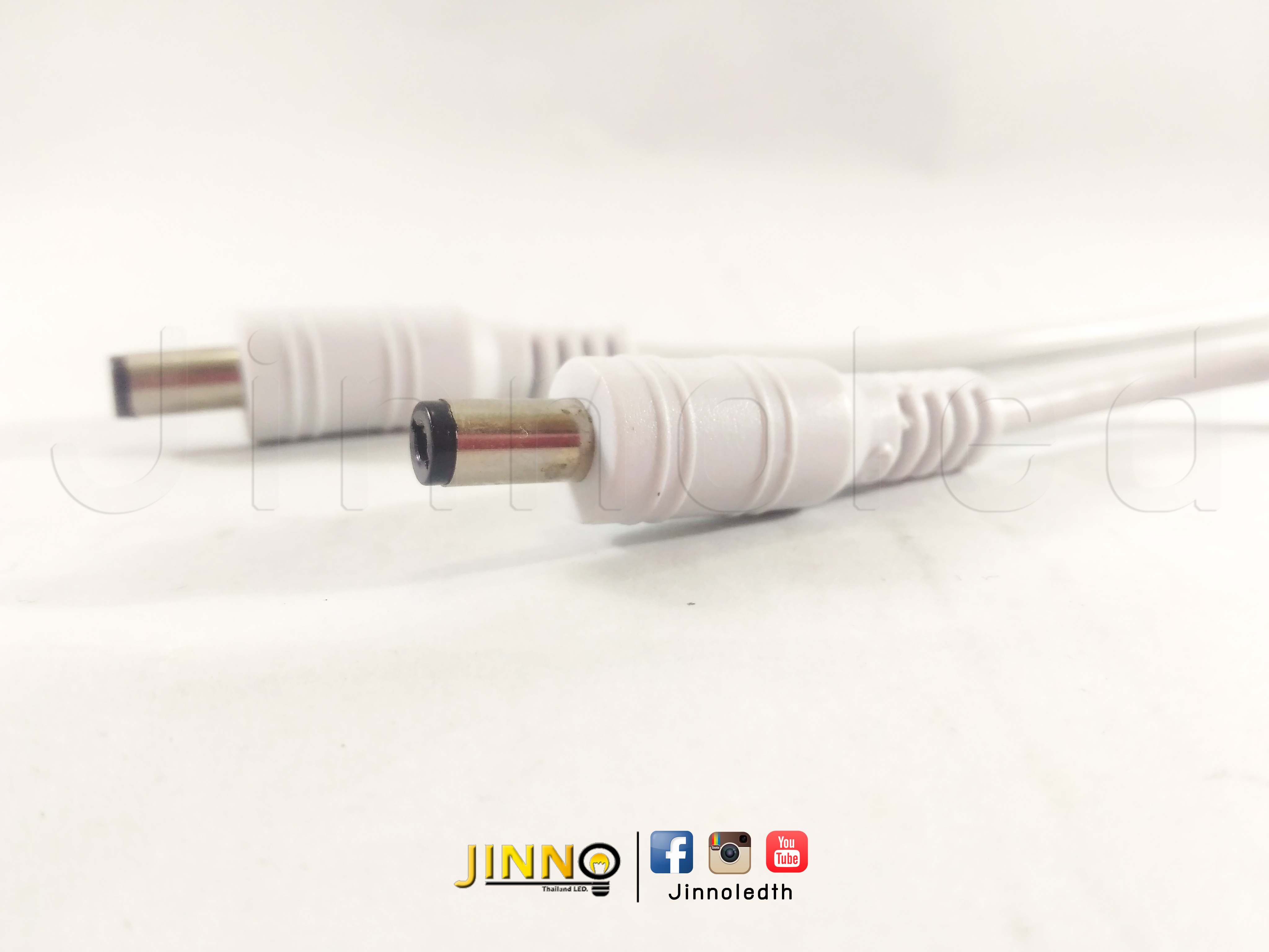 คอนเน็คเตอร์ไฟริบบิ้น : ตัวผู้ / Connector adapter strip light 12v