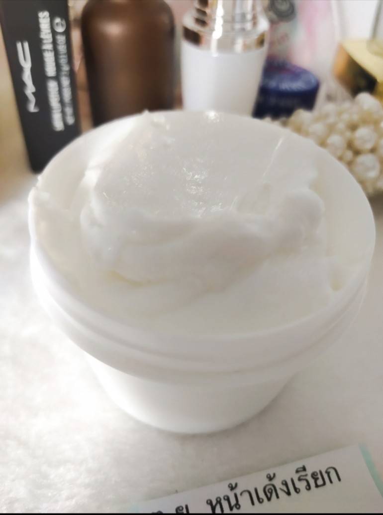 CS ขายส่ง ครีมปรับสภาพผิว ครีมหน้าเด้ง เรียกเนื้อ เนื้อนุ่ม ขนาด 100 g ราคา 350 บาท