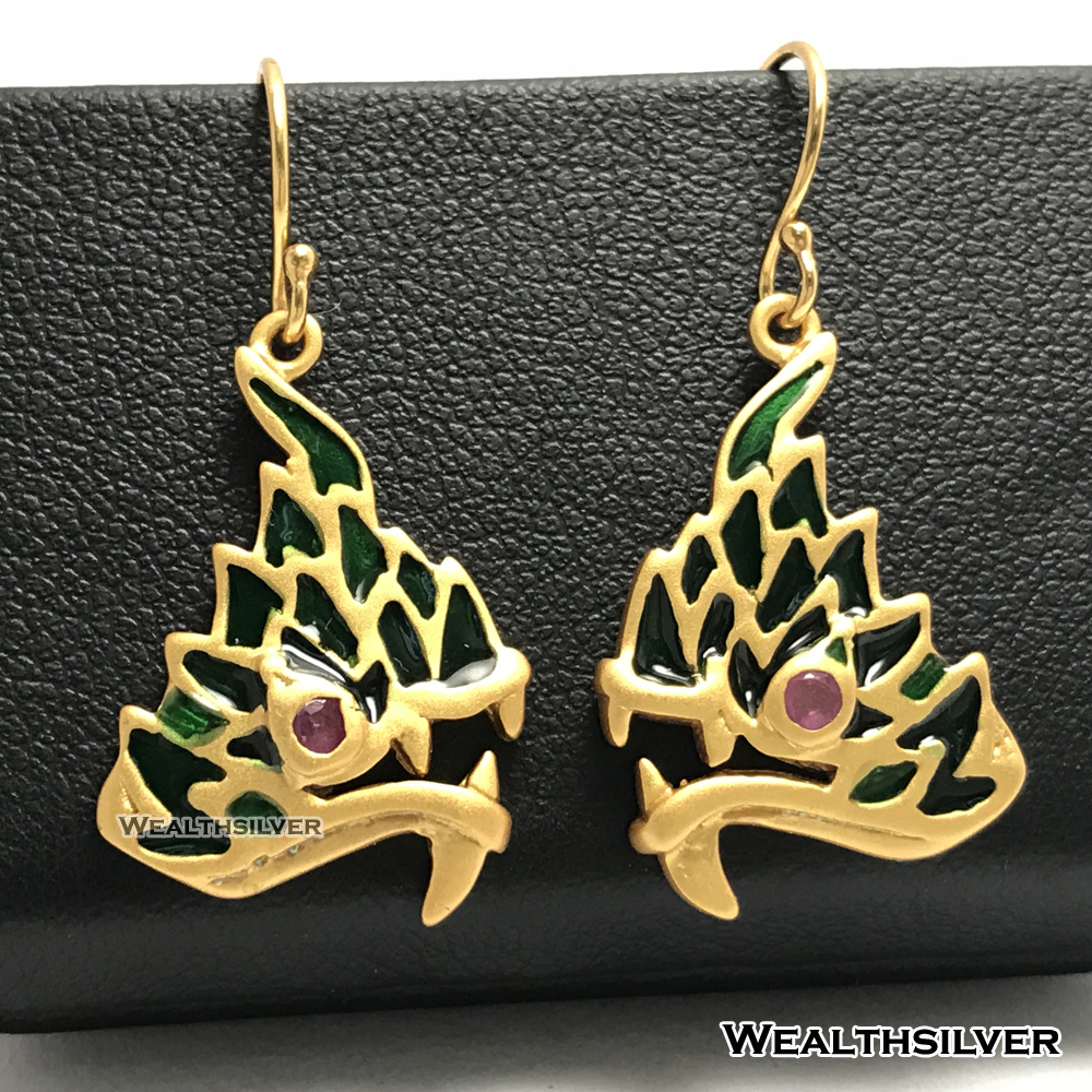 ต่างหูเศียรพญานาค Green enamel