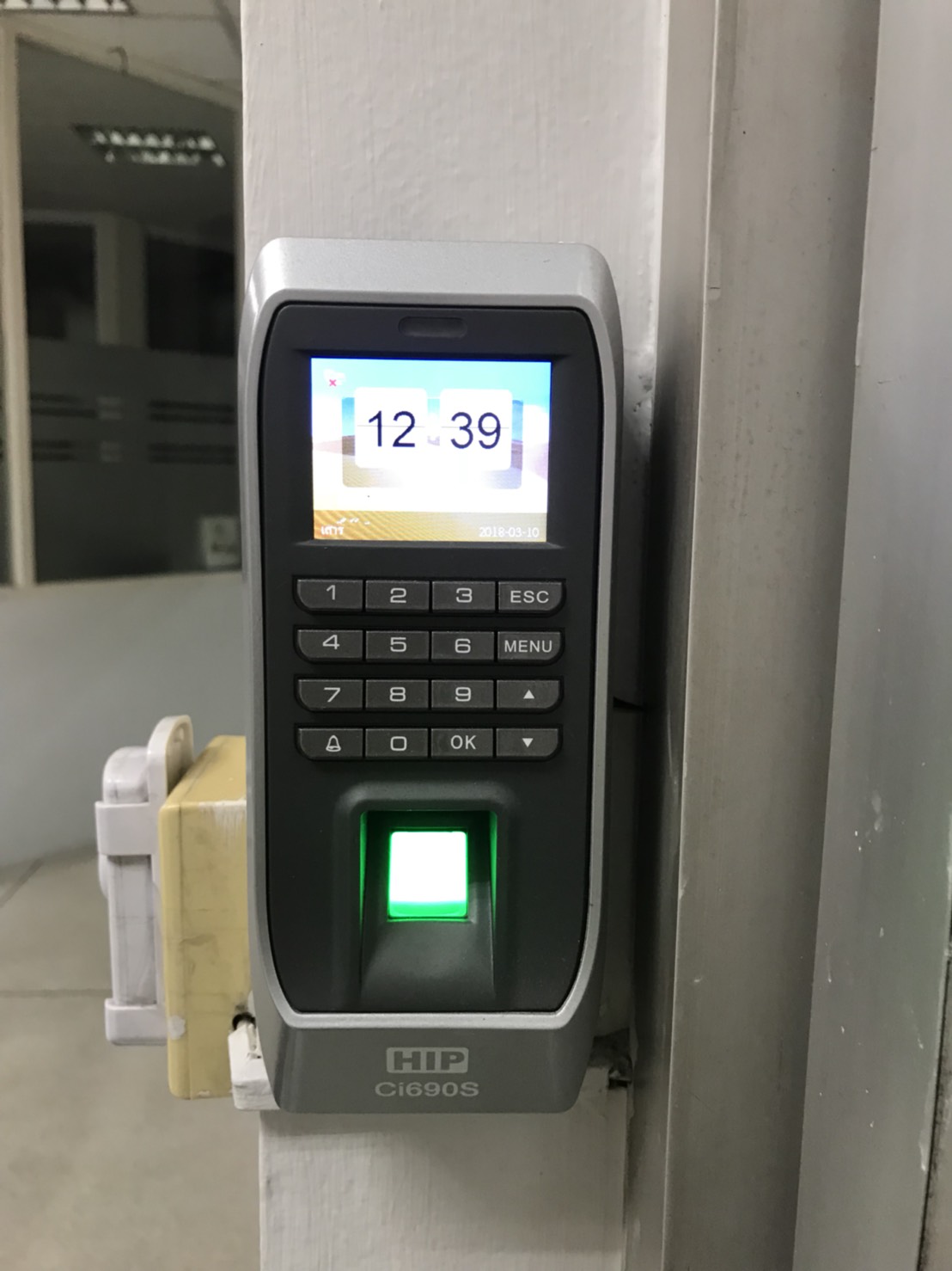 เครื่องสแกนลายนิ้วมือ ci690s