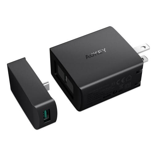 Adapter Aukey 29W PD2.0 USB-C or USB-A (2ports) USB-TypeC with AiPower Port Wall Charger with Power Delivery 2.0 (PA-Y7)