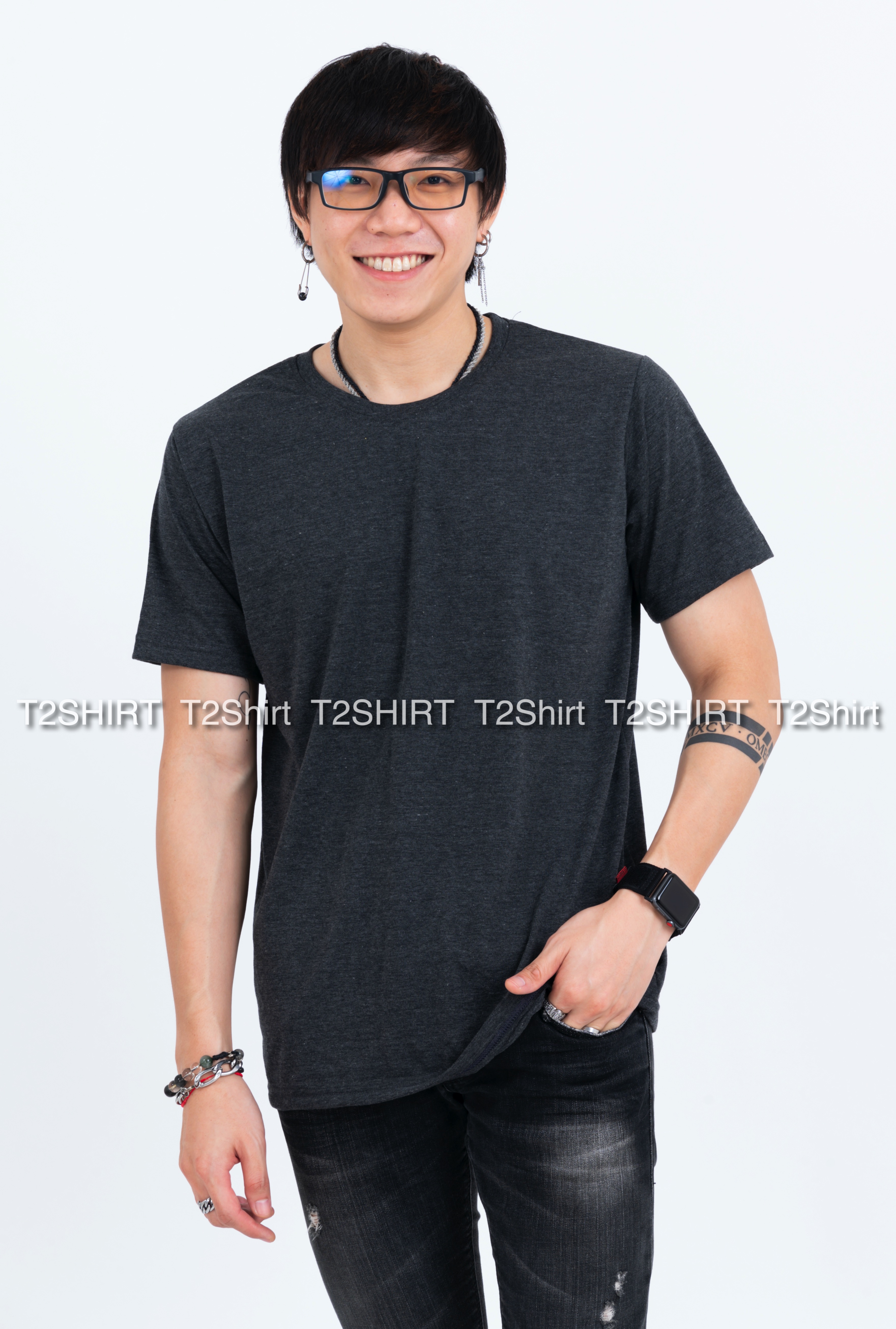 เสื้อยืด คอกลม แขนสั้น สีดำท็อปดาย Size M
