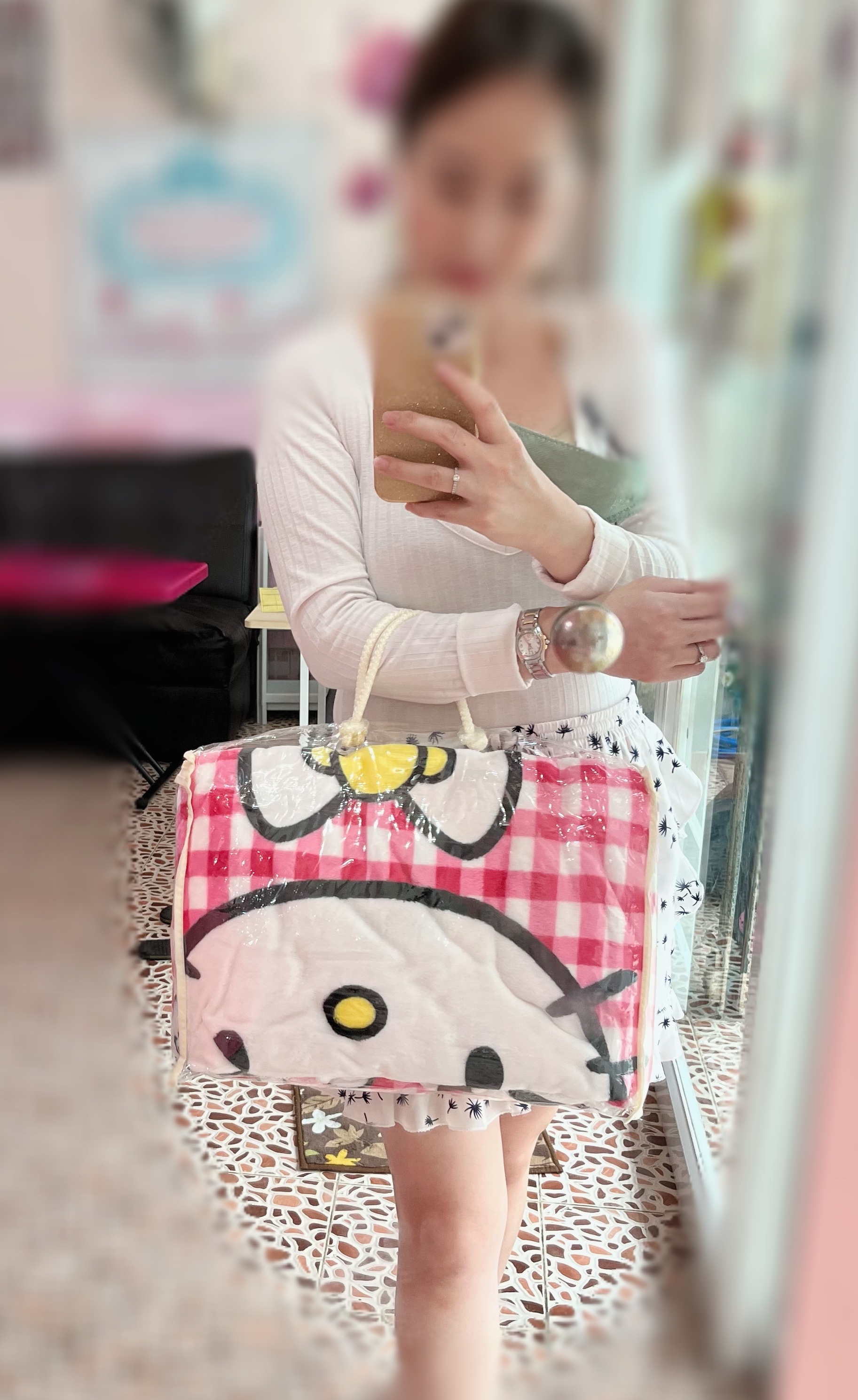 กระเป๋าซิป PVC แบบพลาสติกใส เกรดA คุณภาพอย่างดี เนื้อหนา สวยงาม แข็งแรง ตัดเย็บเรียบร้อย ขอบสีครีม