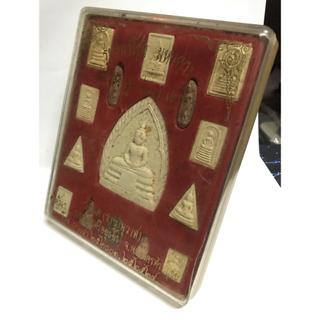 พระผง พระกล่อง พระชุด รุ่นมหาโชค มหาลาภ มั่งมี ศรี สุข ร่ำรวยเงินทอง วัดแค (ราชานุวาส) 15 องค์