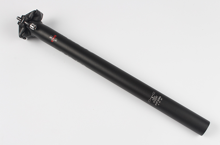 หลักอานอลู Uno 7075 สีดำด้าน