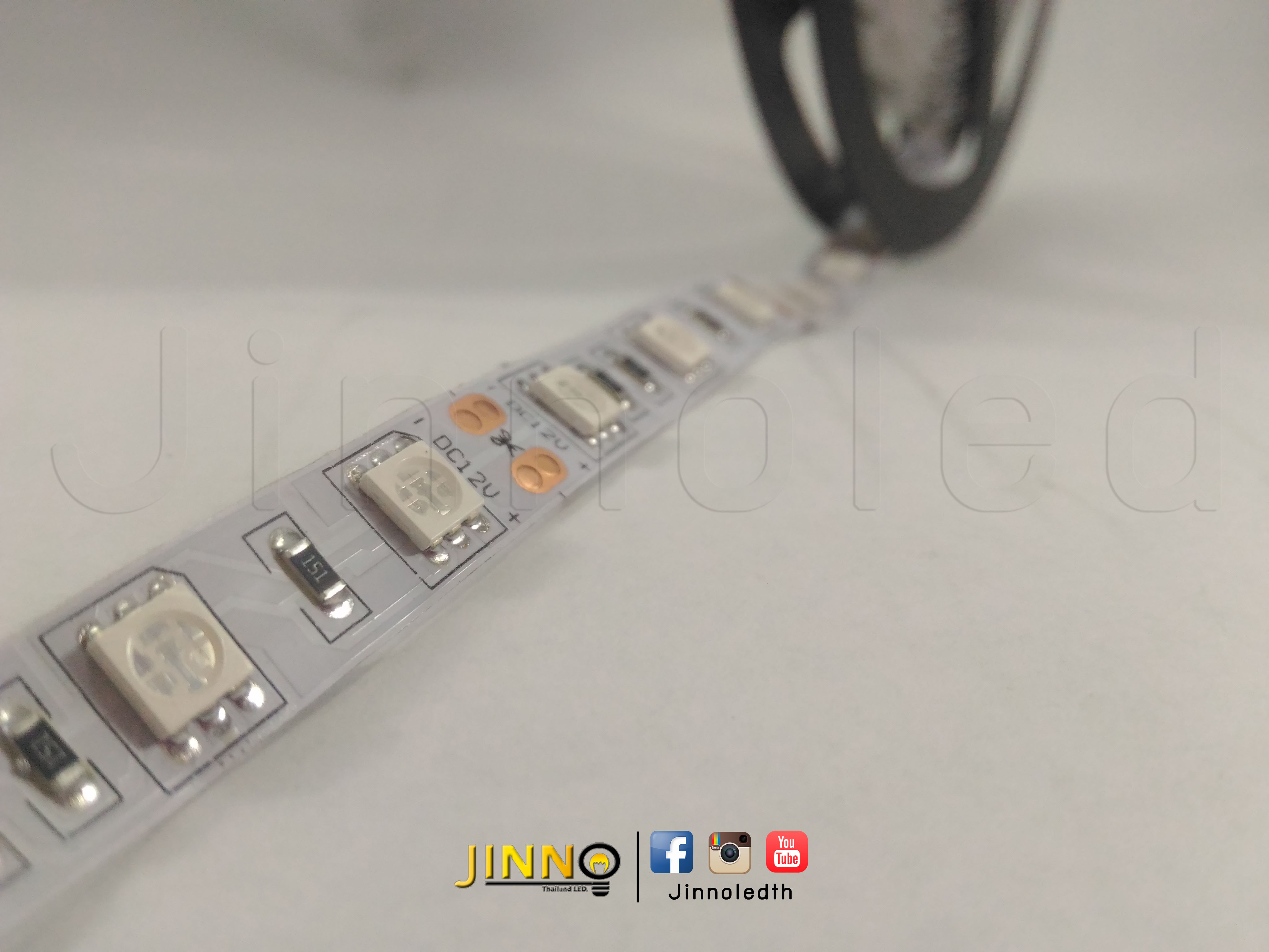 ไฟริบบิ้น 12v รุ่น 5050 IP20 : แบบไม่กันน้ำ