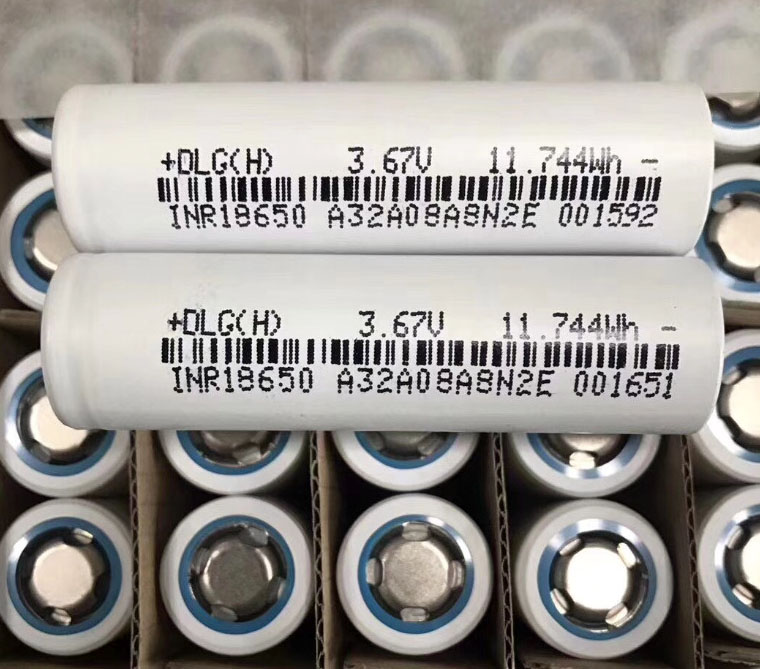 ไฟฉายพกพาคุณภาพสูง Convoy รุ่น S2+ Titanium Luminus SSST20 led 6500K