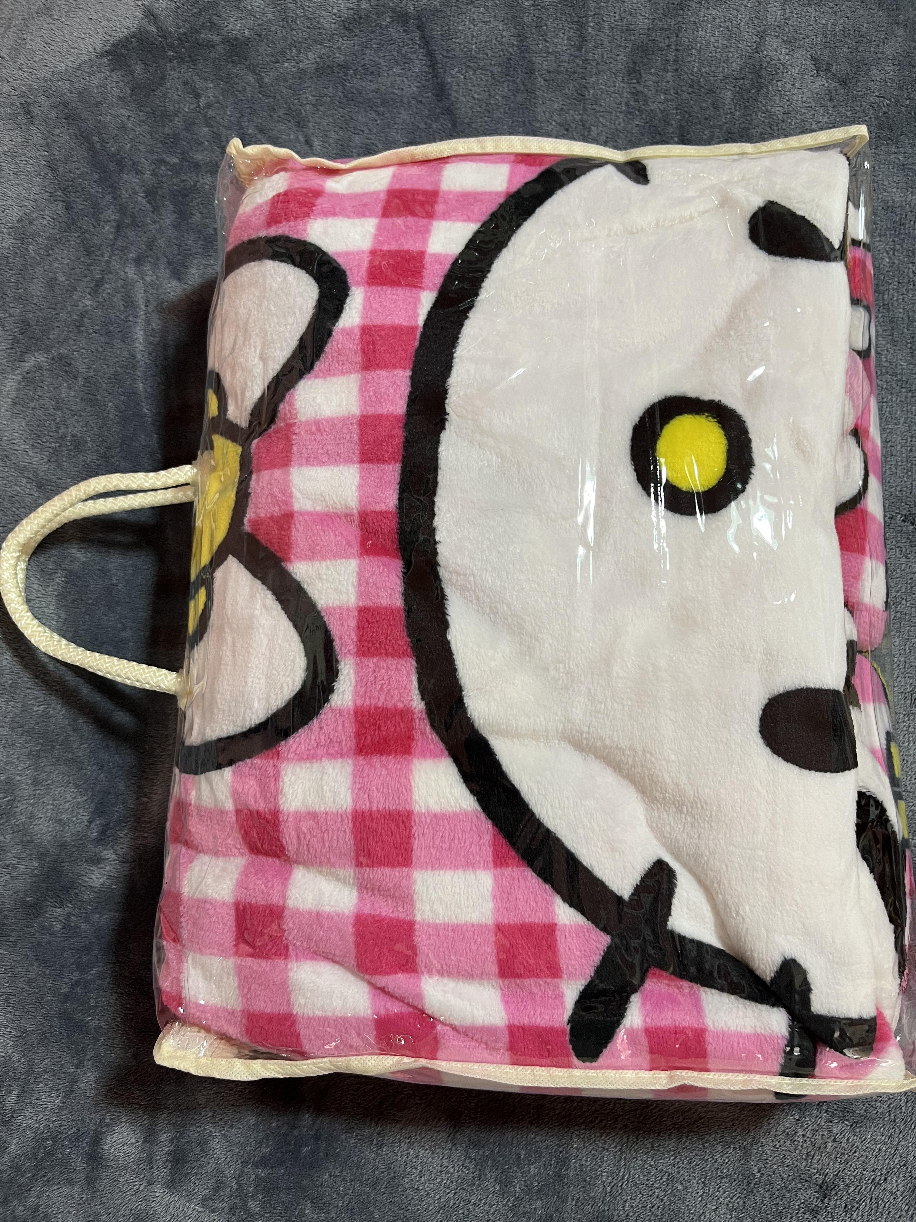 กระเป๋าซิป PVC แบบพลาสติกใส เกรดA คุณภาพอย่างดี เนื้อหนา สวยงาม แข็งแรง ตัดเย็บเรียบร้อย ขอบสีครีม