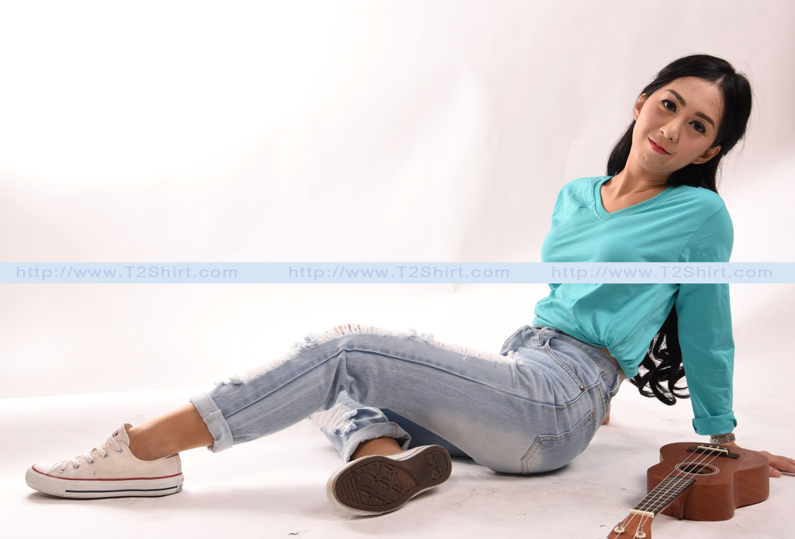 เสื้อยืด คอวี แขนยาว สีเขียวมิ้นต์ Size L