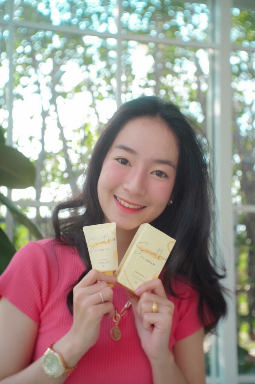 ครีมกันแดดผิวหน้า ราคาถูกและดี SPF50 PA+++ ยี่ห้อ MEDA