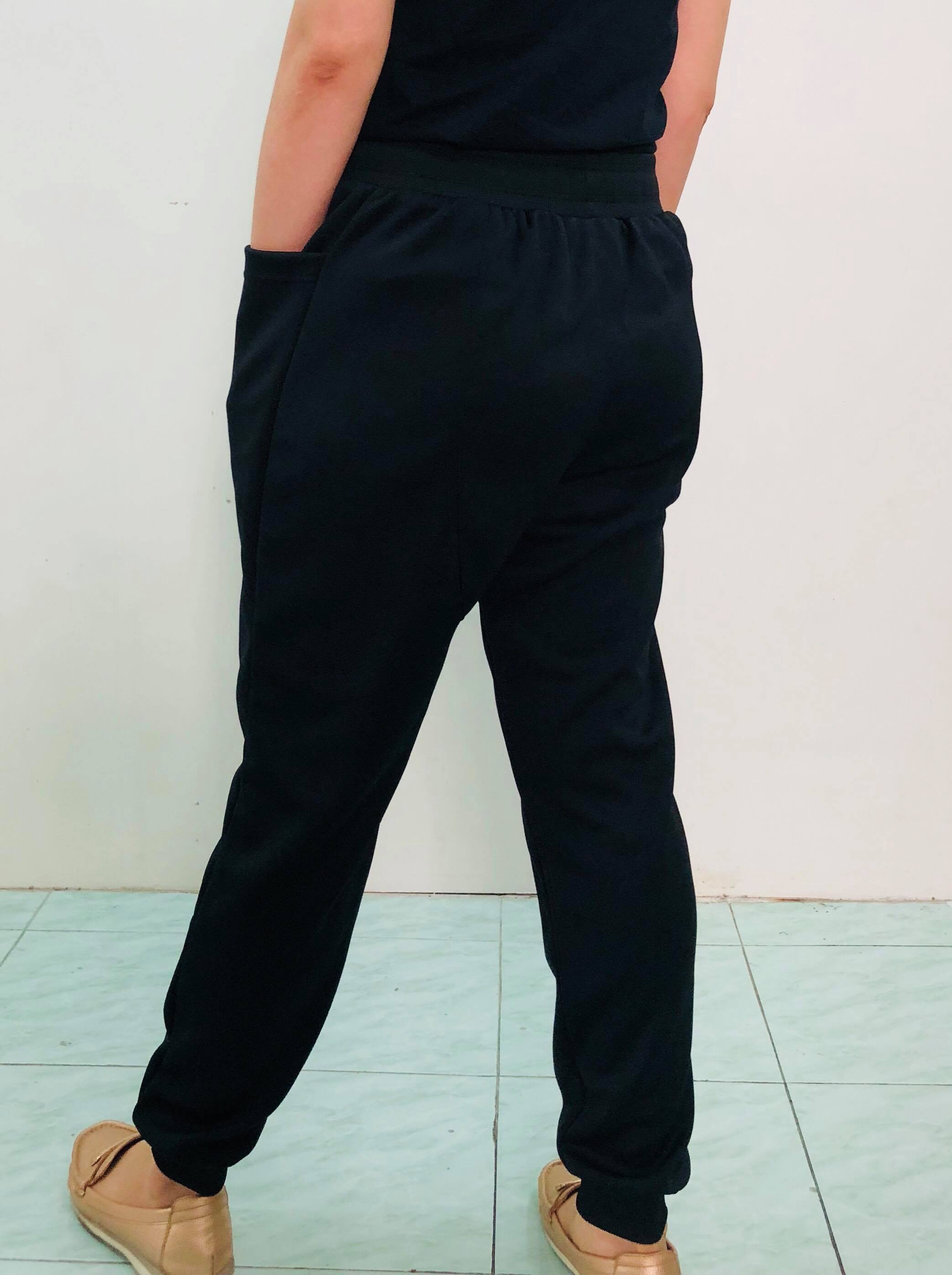 กางเกงขายาว สีดำ ผ้าวอร์ม ขาจั๊ม เอวยางยืดมีเชือกปรับเอว ทรงอาเร็ม ทรงก้นบาน กางเกงใส่วื่ง กีฬา คละไซร์ S-XXL