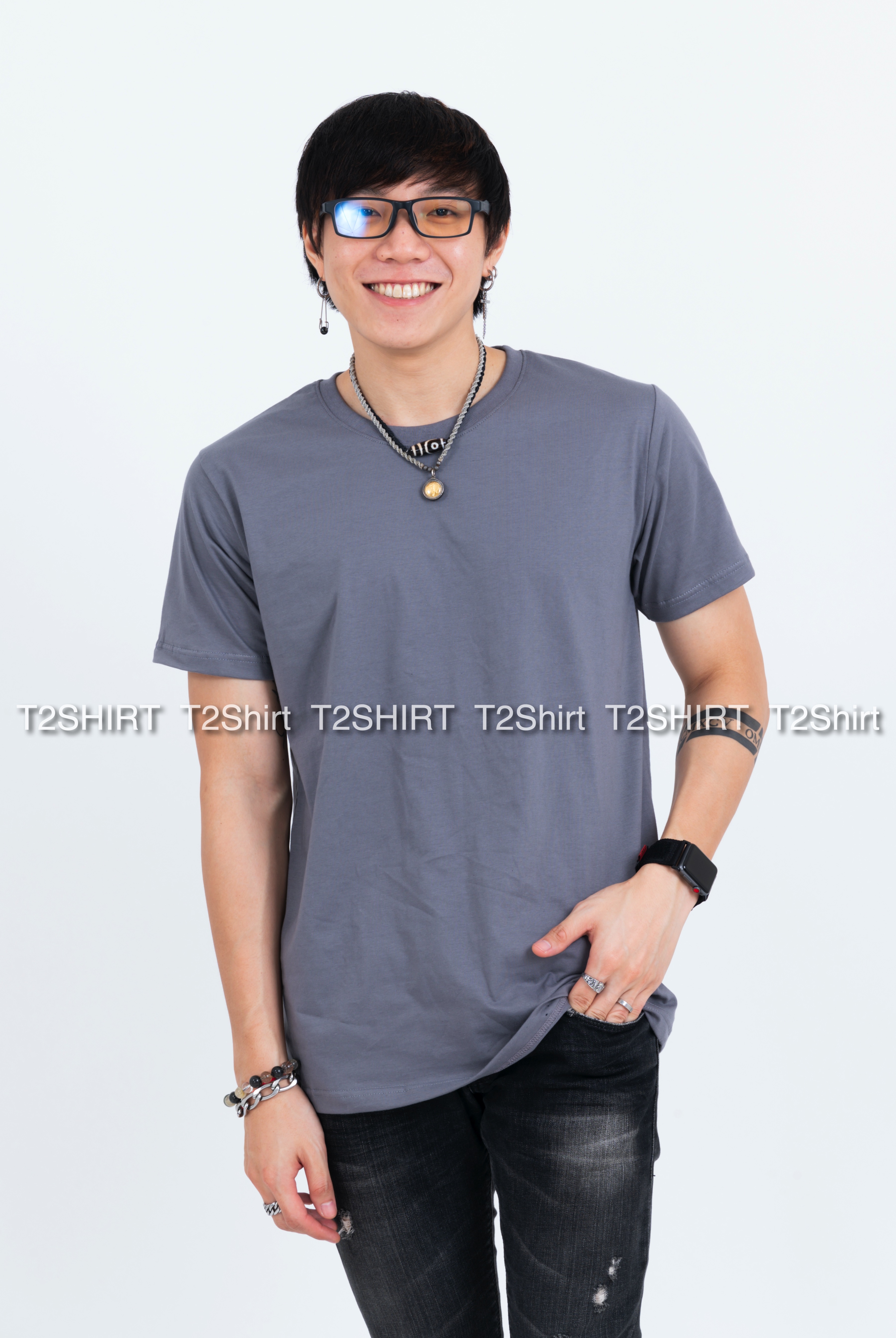 เสื้อยืด คอกลม แขนสั้น สีเทาอ่อน Size M