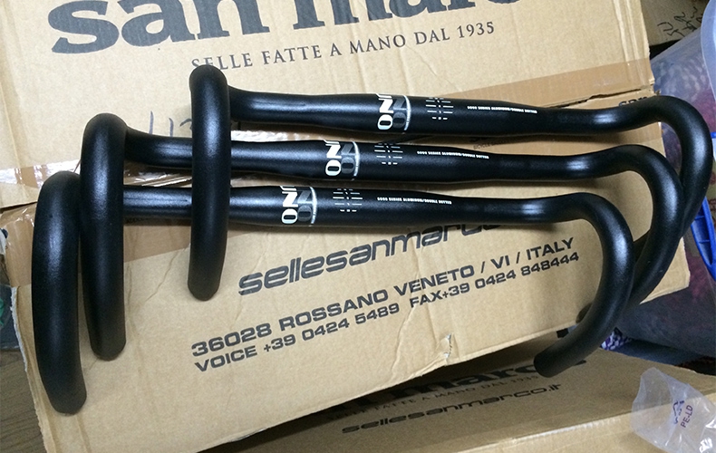 แฮนด์หมอบ Uno CR12