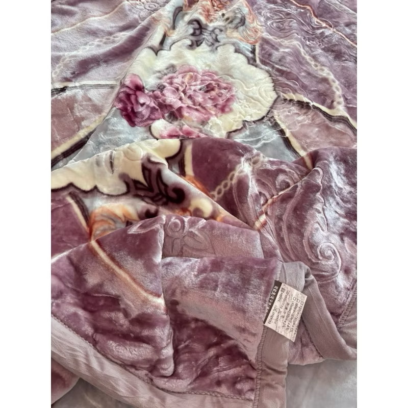 ผ้าห่มขนมิงค์เกาหลี 8 ฟุต 2 ชั้น 4 -4.2 กก. สีสวย ลายสวย ขนนุ่มเนียน