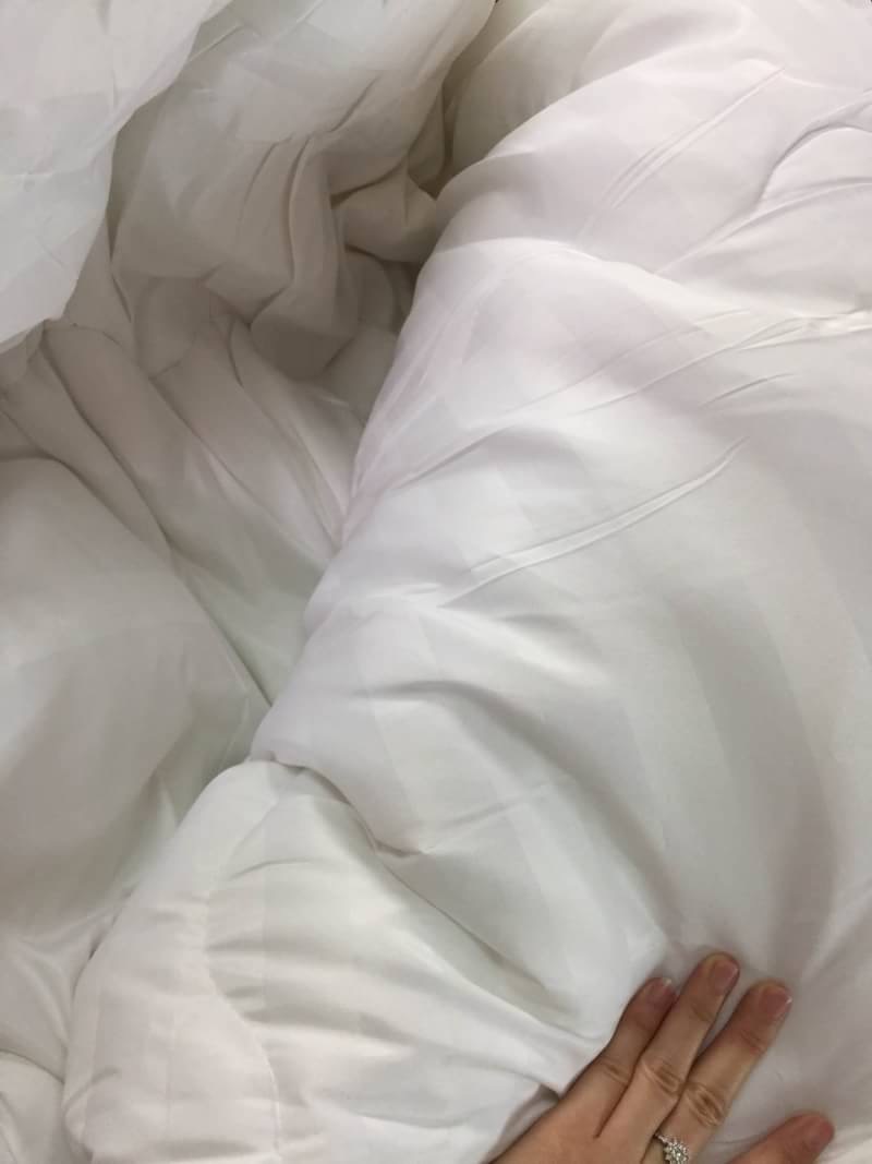 เซ็ทผ้าปูสีขาว เกรดซุปเปอร์พรีเมี่ยม ผ้าหนา มีลายริ้ว ระดับโรงแรม 5star