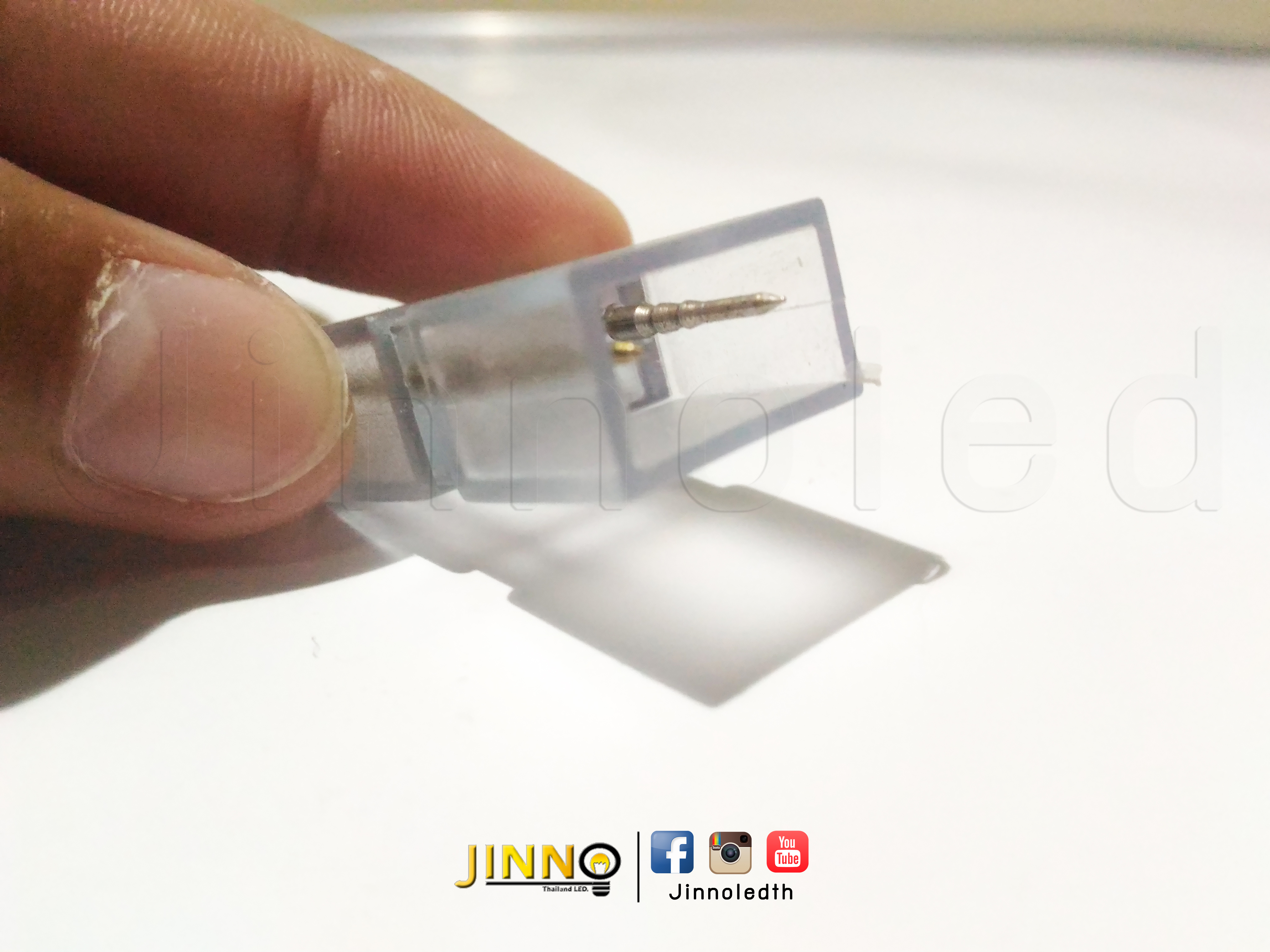 คอนเน็คเตอร์ (Connector) สำหรับต่อไฟสายยาง 220v SMD5630 180led Colour wire