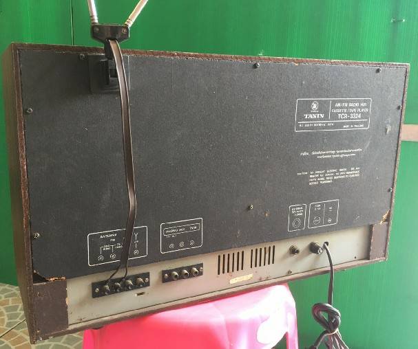 วิทยุเทปตั้งโต๊ะธานินทร์ รุ่น TCR-3324 แนววินเทจ