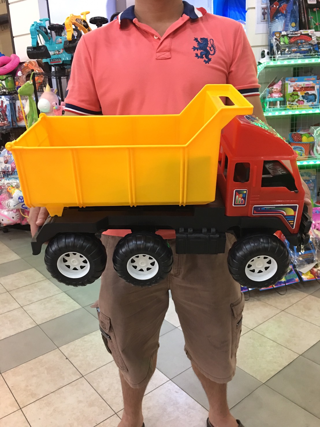 รถดั๊ม รถบรรทุก 6 ล้อ เด็กเล่น ใหญ่มาก สะใจ น้องๆ แน่นอน