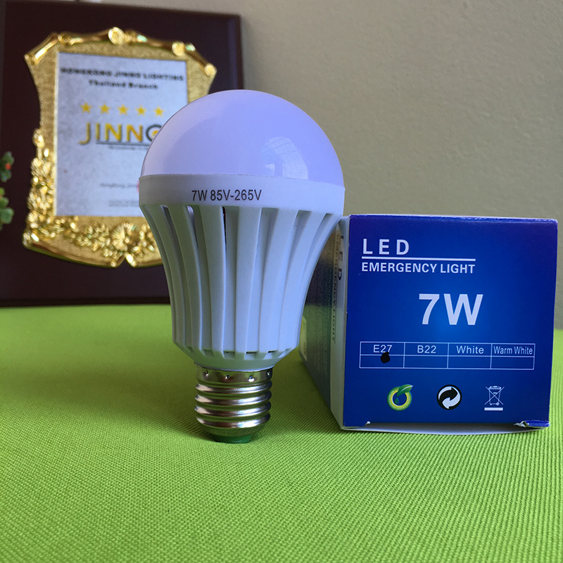 ไฟฉุกเฉินปิงปอง ไฟฉุกเฉินled 7 วัตต์ / Emergency bulb 7w