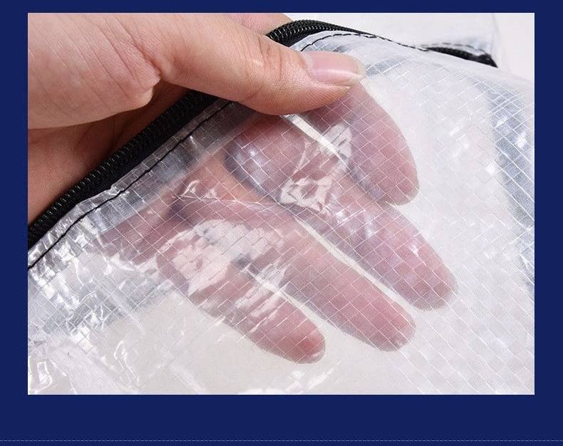 กระเป๋าใบใหญ่ หรือกระเป๋าย้ายบ้าน ทอด้วยวัสดุ PP เป็นโปร่งแสง ทำให้ สามารถเห็นของที่เก็บอยู่ข้างใน ขนาด 63x63x22cm