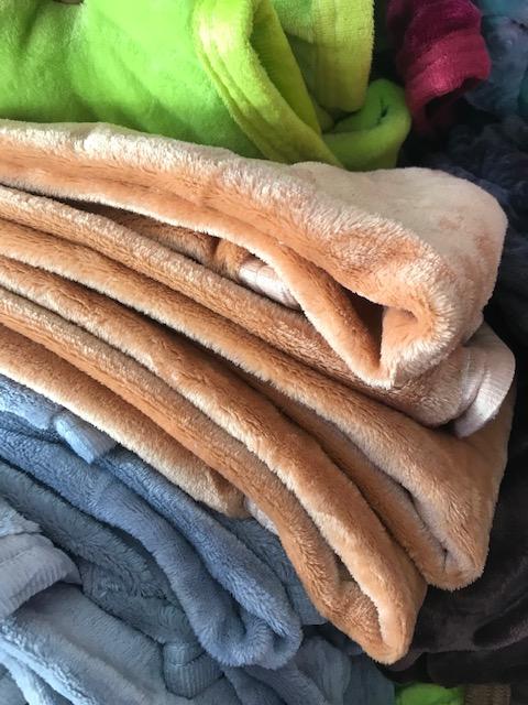 ผ้าห่มนาโน สีพื้น สีล้วน 6ฟุต หนานุ่ม สวย ลดราคา 290.- ส่งฟรี ขนส่งเอกชน