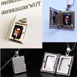 ล็อกเก็ต เปิด ปิด พระบรมฉายาลักษณ์ในหลวง รัชกาลที่ 9