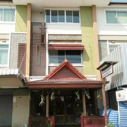 ทาวน์เฮาส์ 3 ชั้น (ถนนสุขาภิบาล5) M140