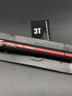 หลักอานคาร์บอน 3T Ionic 25 Team