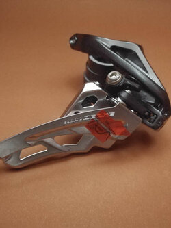 สับจาน Deore (FD-M6000) 10 speed side swing